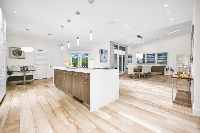 433 Nw 127 Th Ave, House other with 5 bedrooms, 4 bathrooms and null parking in Miami FL | Image 63