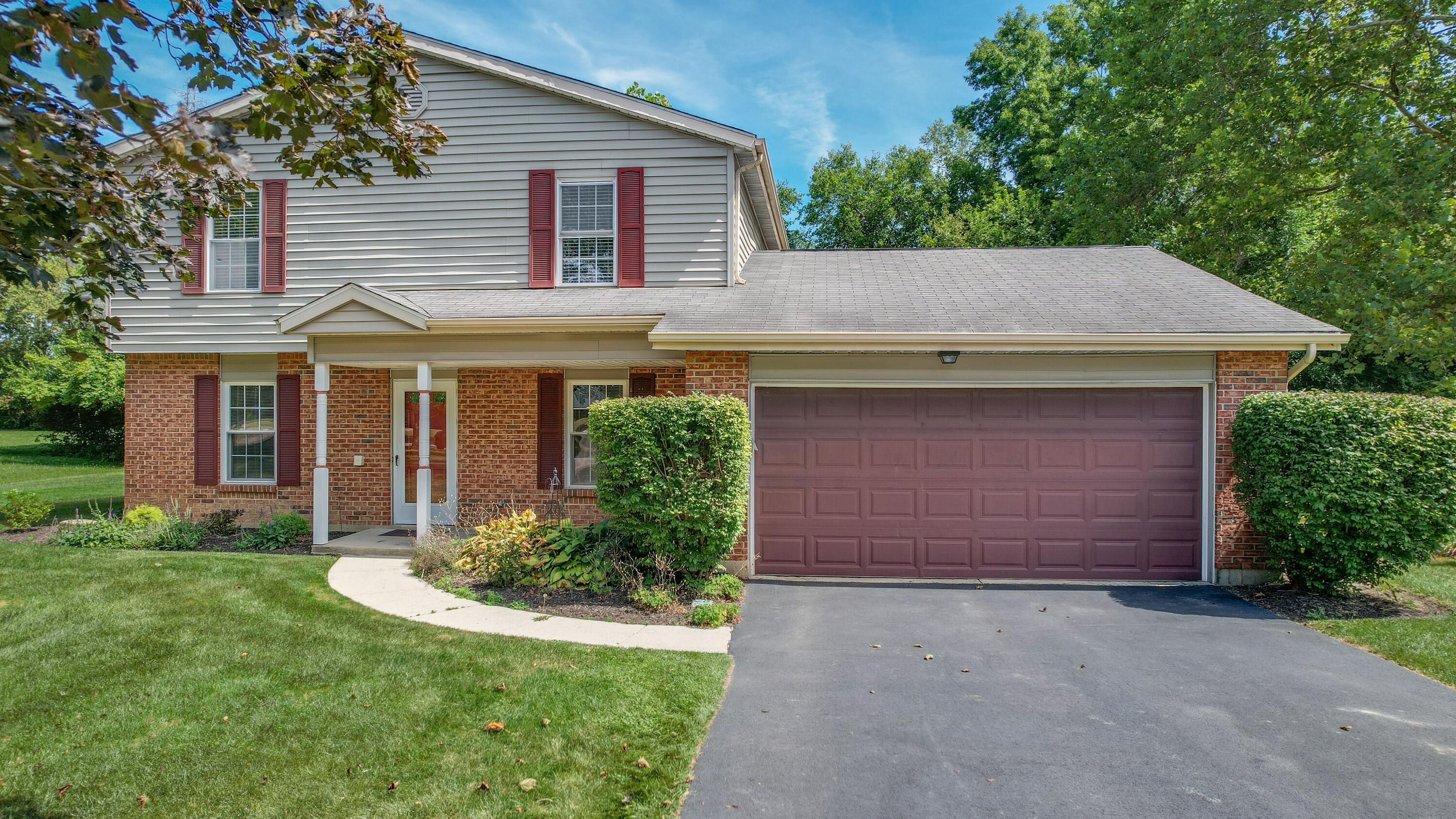 Woodstock Ct, Troy, OH 45373