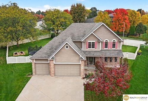10310 Joseph Cir, La Vista, NE, 68128-2662 | Card Image