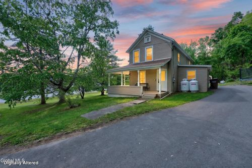 22 Madison Ave, Ravena, NY, 12143-9737 | Card Image