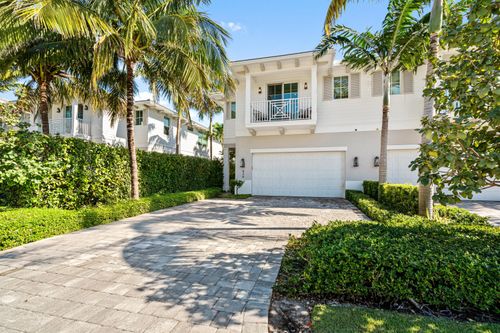 436 Ne Wavecrest Way, Boca Raton, FL, 33432-4224 | Card Image