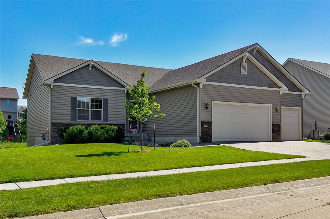 Emerson Ln, Waukee, IA 50263