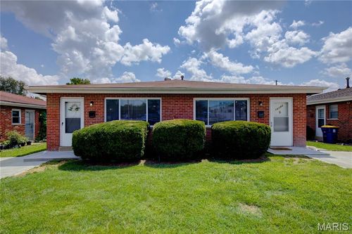 10788 Tropic Dr, Saint Ann, MO, 63074-1135 | Card Image