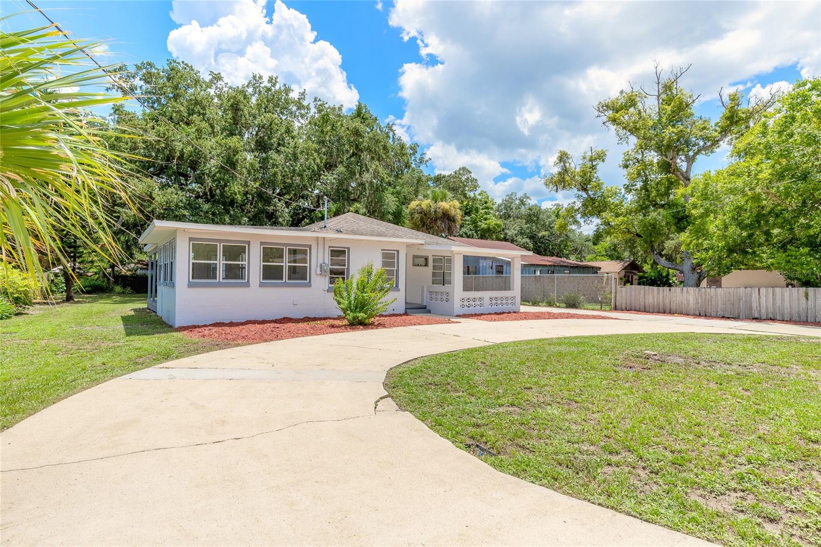 Chicago Ave, South Daytona, FL 32119