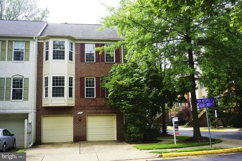 9386 Van Arsdale Dr, VIENNA, VA, 22181-6101 | Card Image
