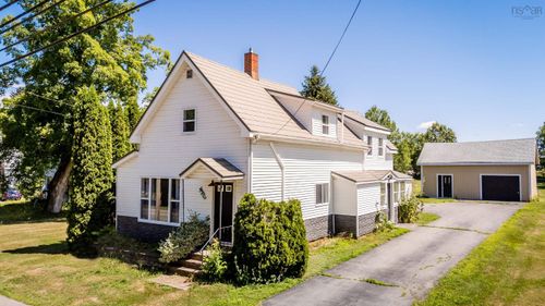 126 Commercial St, Berwick, NS, B0P1E0 | Card Image