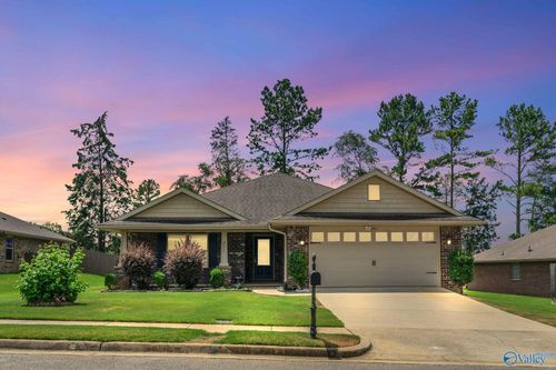 2611 Ashtynn Pl Sw, Huntsville, AL, 35803-3439 | Card Image