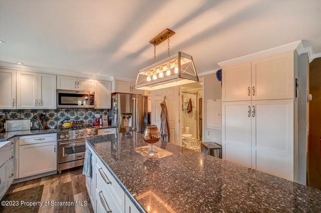 266 Warren Rd 22 Large | Image 22