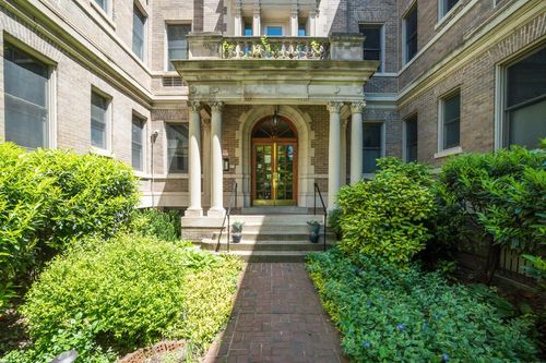 38-2415 20th St Nw, WASHINGTON, DC, 20009-1525 | Card Image