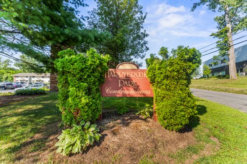 24-24 Harry Brook Vlg, New Milford, CT, 06776-4449 | Card Image