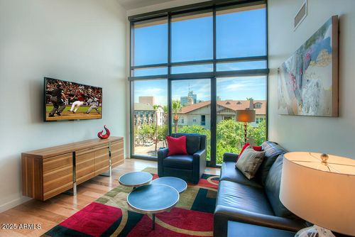 506-100 W Portland St, Phoenix, AZ, 85003-1674 | Card Image