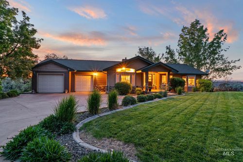 1750 E 4550 N, Buhl, ID, 83316-5345 | Card Image