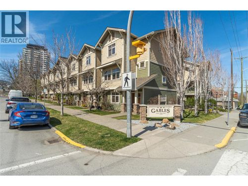 10-576 Nicola St, Kamloops, BC, V2C2R1 | Card Image