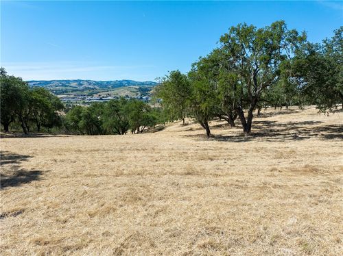 2255 Battering Rock Rd, Templeton, CA, 93465-8369 | Card Image