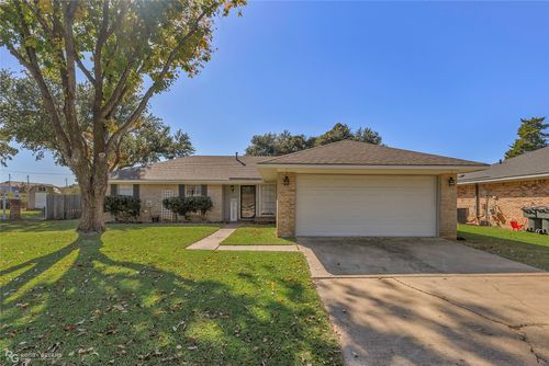 5326 Foxglove Dr, Bossier City, LA, 71112-4912 | Card Image