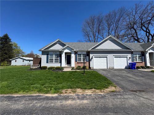 202 Twin Pines Ct, Greece, NY, 14616-5158 | Card Image