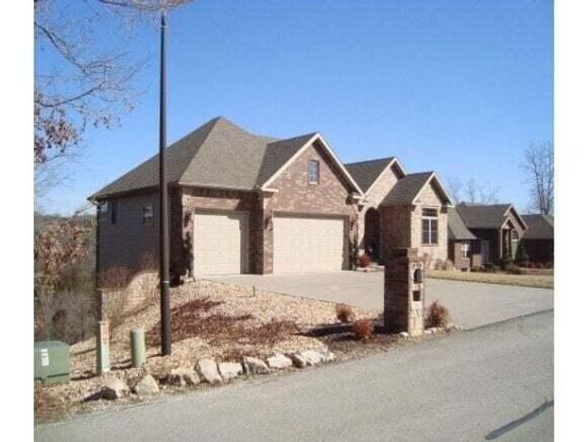 Estate Home West of Lot 11 | Image 7