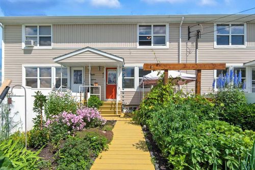 42-Poplar Crescent, Springbrook, AB, T4S1V4 | Card Image