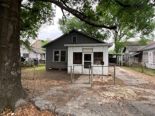 7310 Texas St, Houston, TX, 77011-4745 | Card Image