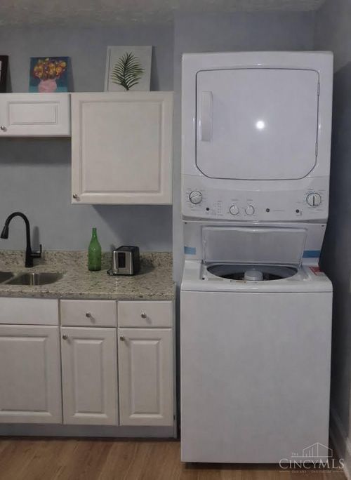 414 Dayton St, Cincinnati, OH, 45214-2321 | Card Image