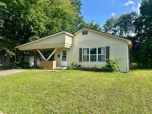1054 6th St, West Plains, MO, 65775-2166 | Card Image