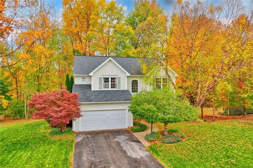 3457 Woodlands Cir, Macedon, NY, 14502-9307 | Card Image