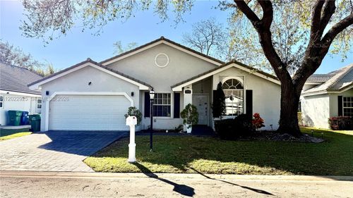5470 Pine Cir, Coral Springs, FL, 33067-2924 | Card Image