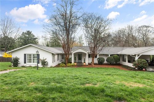 1065 Englewood Dr, Winston-Salem, NC, 27106-5618 | Card Image