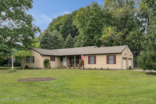 5 Lisa Ct, Little Silver, NJ, 07739-1159 | Card Image