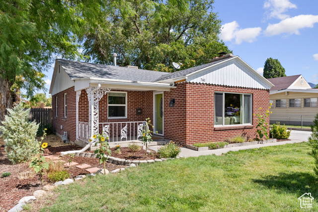 8425 , Sandy, UT 84094