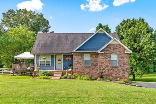 986 Trey Phillips Dr, Clarksville, TN, 37042-7951 | Card Image