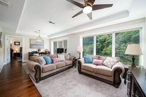 603-100 Eton Row, Weehawken, NJ, 07086-5402 | Card Image