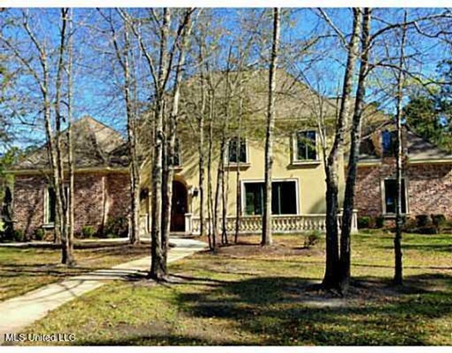 Oaks clubhouse | Image 32