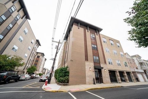 apt-302-5903 Jefferson St, West New York, NJ, 07093-1136 | Card Image