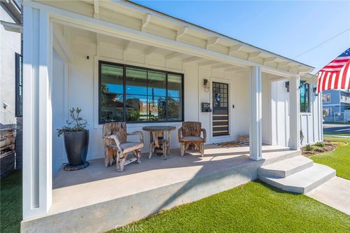 1204 Pecan Ave, Huntington Beach, CA, 92648-4533 | Card Image