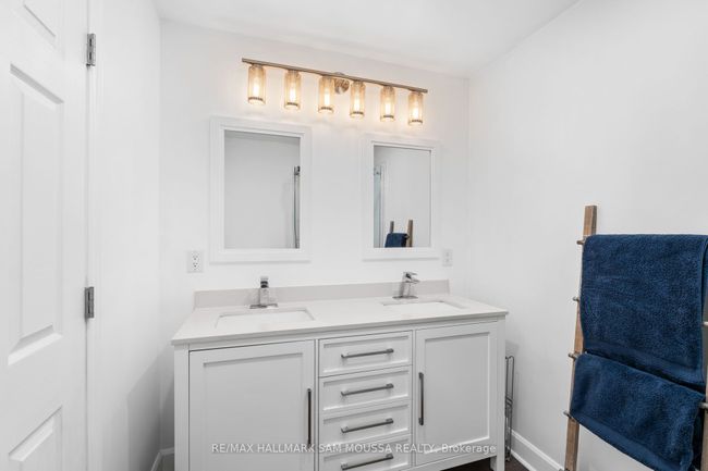 4350 Armitage Ave, House other with 3 bedrooms, 2 bathrooms and 6 parking in Dunrobin ON | Image 19