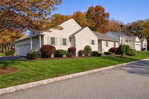 34-29 Heather Dr., Methuen, MA, 01844 | Card Image