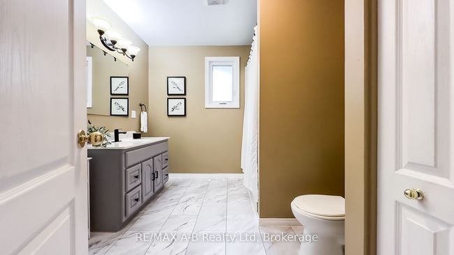 18 Conway Crt, House other with 4 bedrooms, 3 bathrooms and 10 parking in Thamesford ON | Image 21