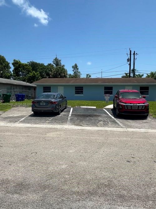 n-3691 Sw 60th Ter, Miramar, FL, 33023-5175 | Card Image