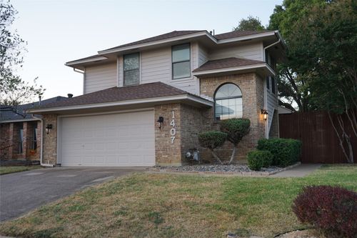 1407 Oriental Ave, Arlington, TX, 76011-2681 | Card Image