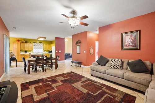 938 Zina Ln, Turlock, CA, 95380-6174 | Card Image