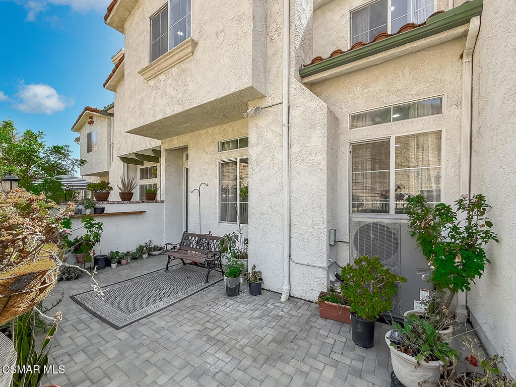 Residential Lease in Thousand Oaks 2