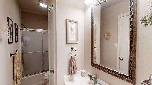 2104-5401 Hollytree Drive, Tyler, TX, 75703 | Card Image