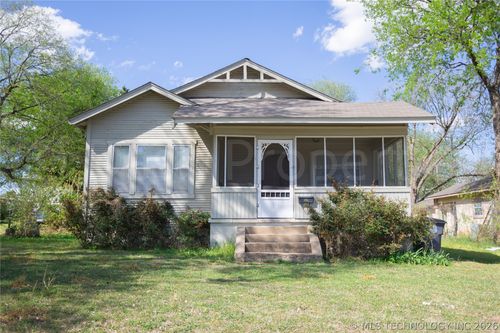 2725 E 1st St, Tulsa, OK, 74104-1607 | Card Image