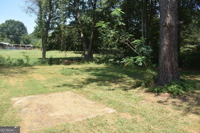 7690 Royston Rd, House other with 3 bedrooms, 2 bathrooms and null parking in Carnesville GA | Image 28
