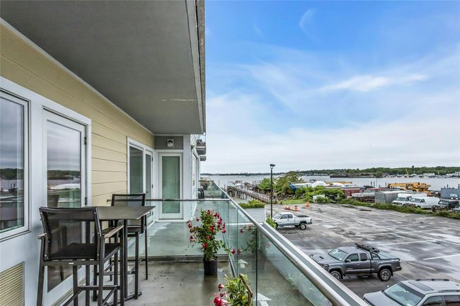 Balcony with a water view | Image 21