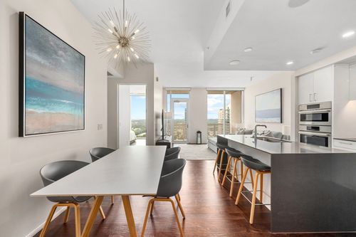 3208-301 West Avenue, Austin, TX, 78701 | Card Image