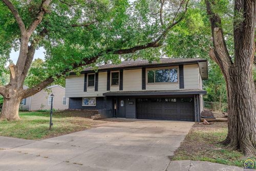 4337 Sw 30th St, Topeka, KS, 66614-3017 | Card Image