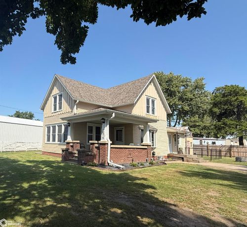 1715 Pella Ave, Oskaloosa, IA, 52577-9574 | Card Image