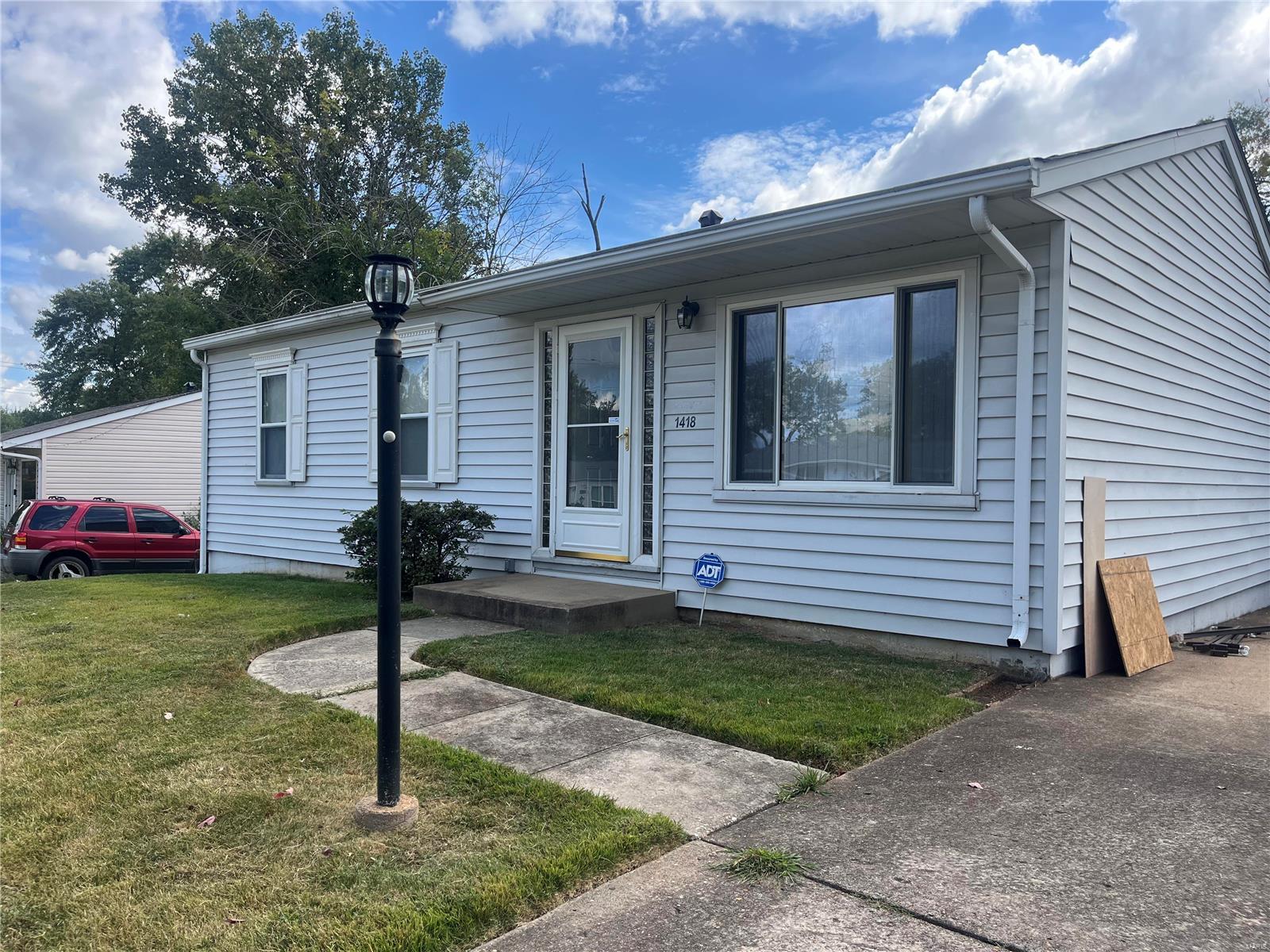 Criterion Ave, Saint Louis, MO 63138